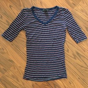 Quarter Length Stretch Striped Tee